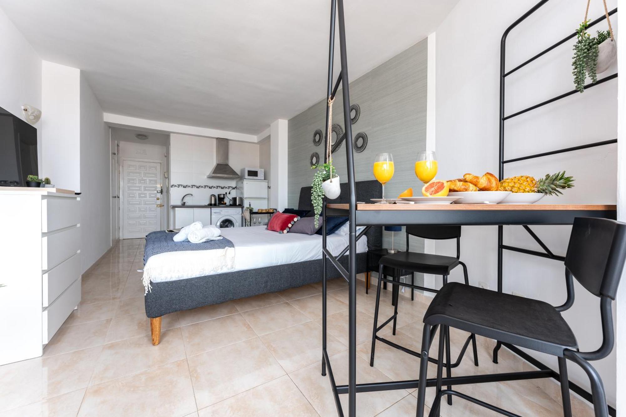 Ct 301 - Faro'S Fuengirola Centro Studio Zewnętrze zdjęcie